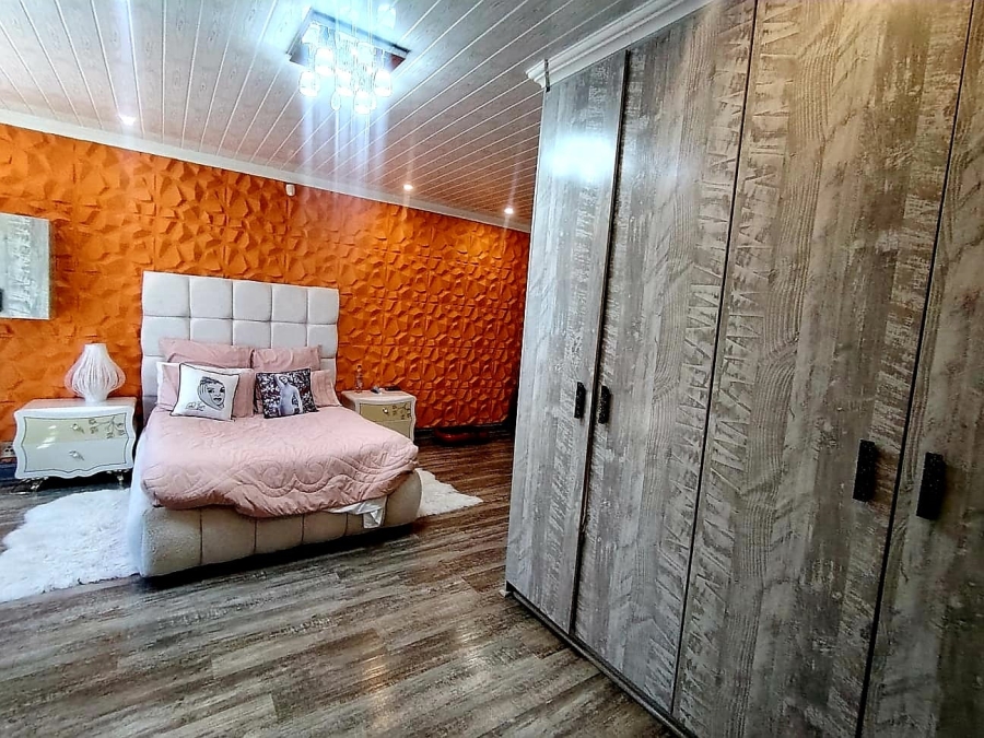 4 Bedroom Property for Sale in West Bank Eastern Cape